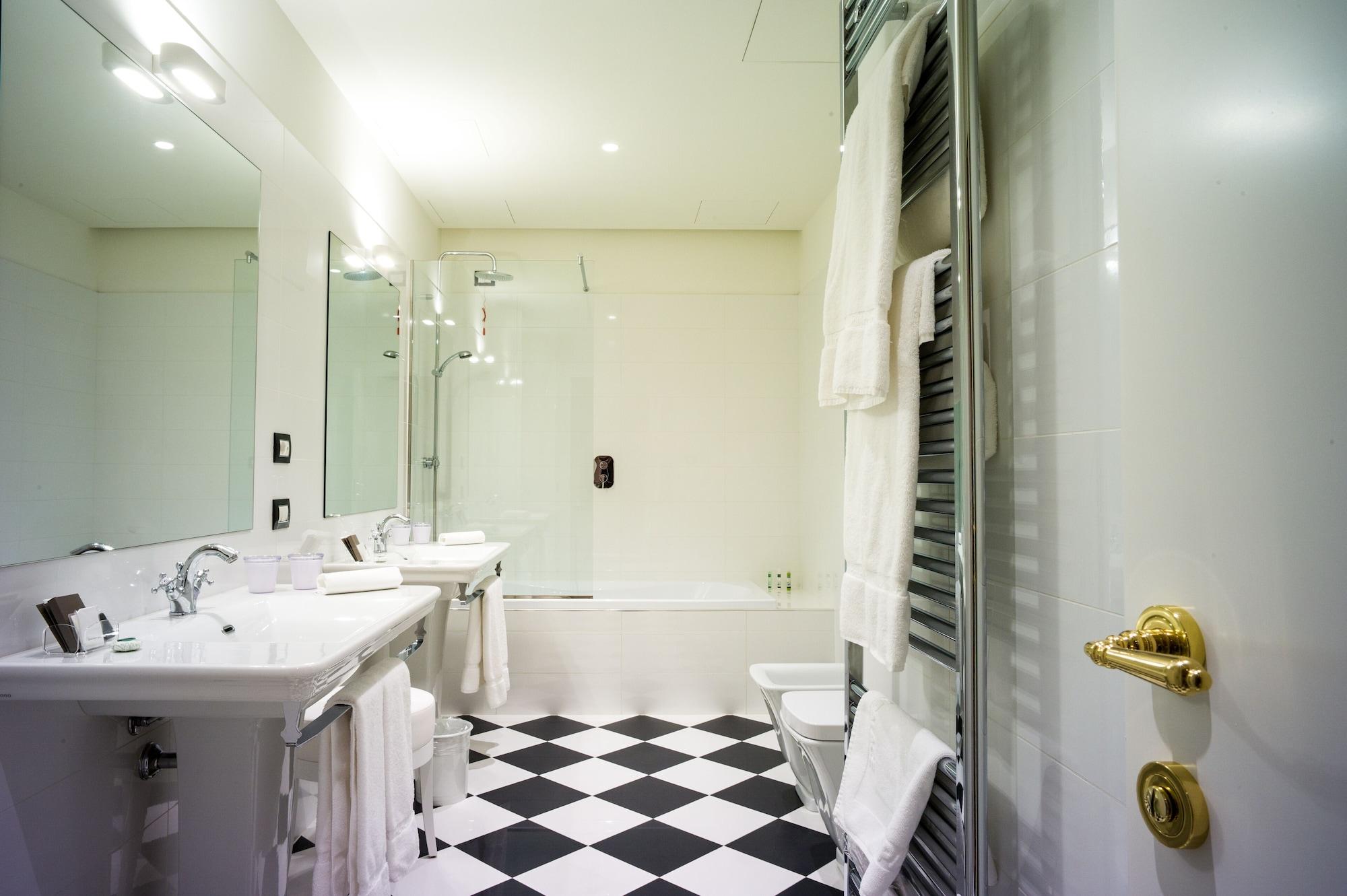 Palace 4* Turin