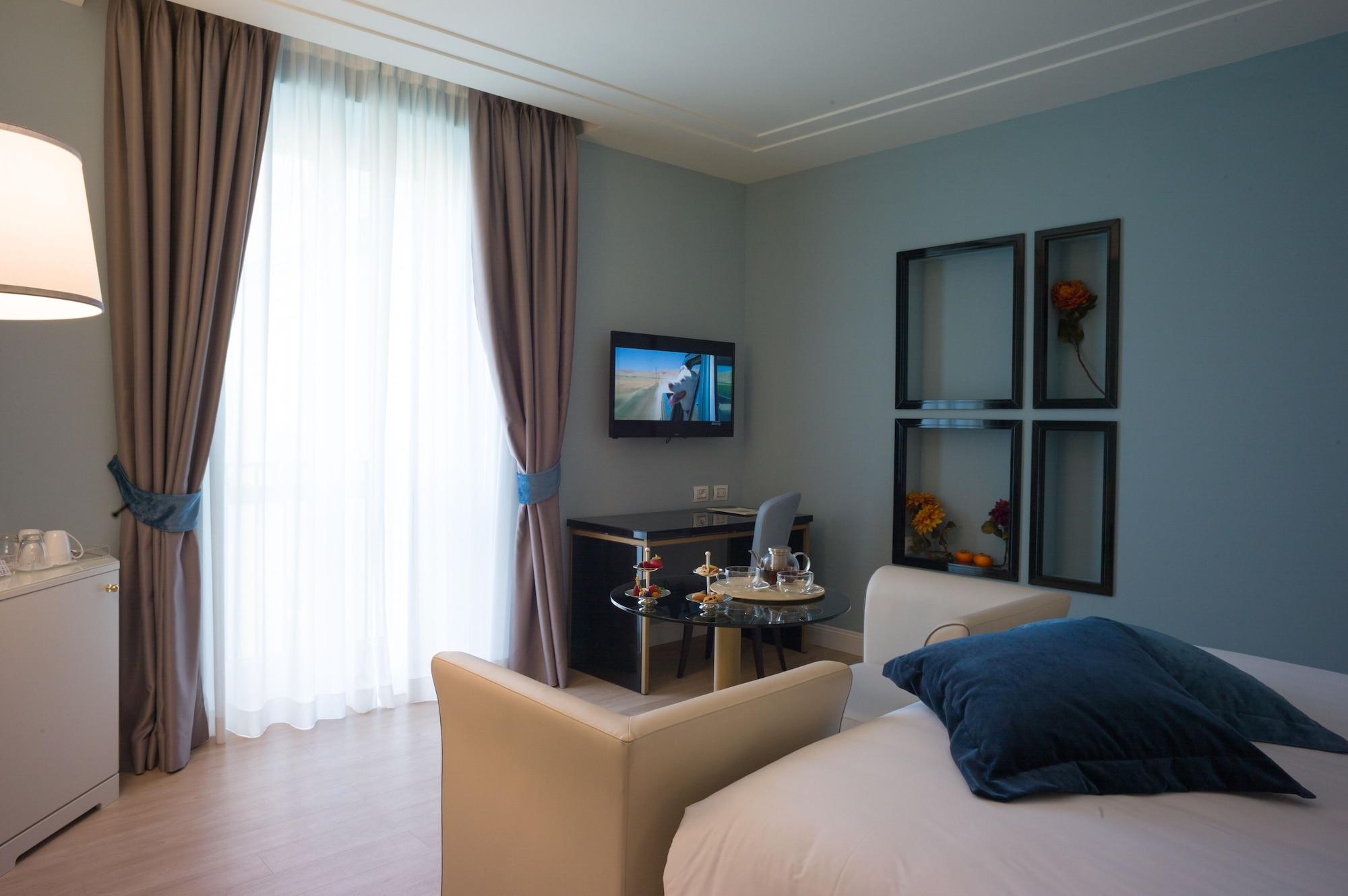 Palace 4* Turin