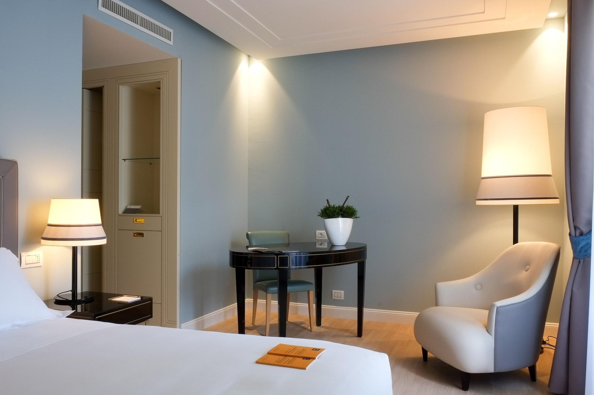 Palace 4*