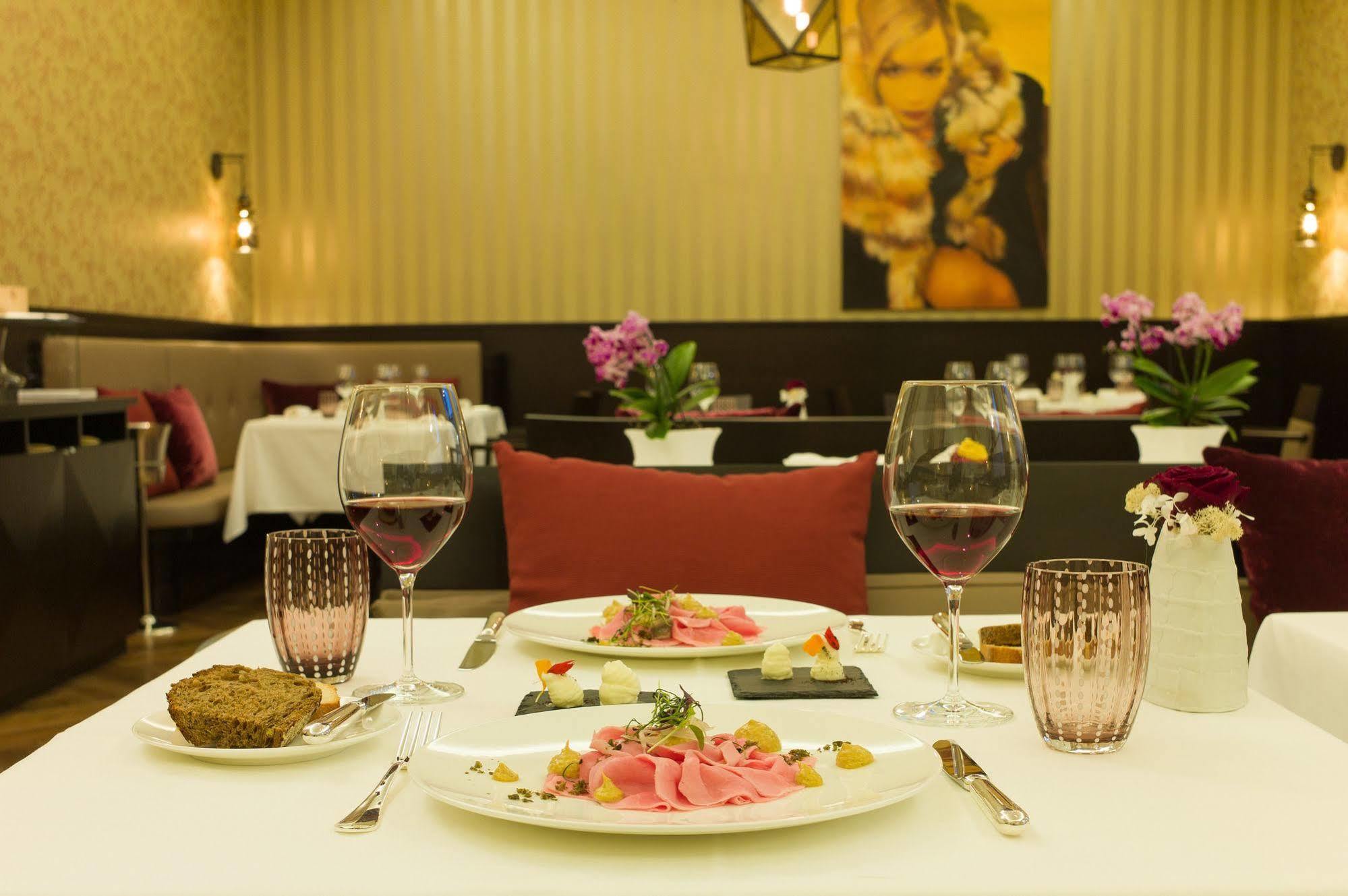 Palace Hotel 4*