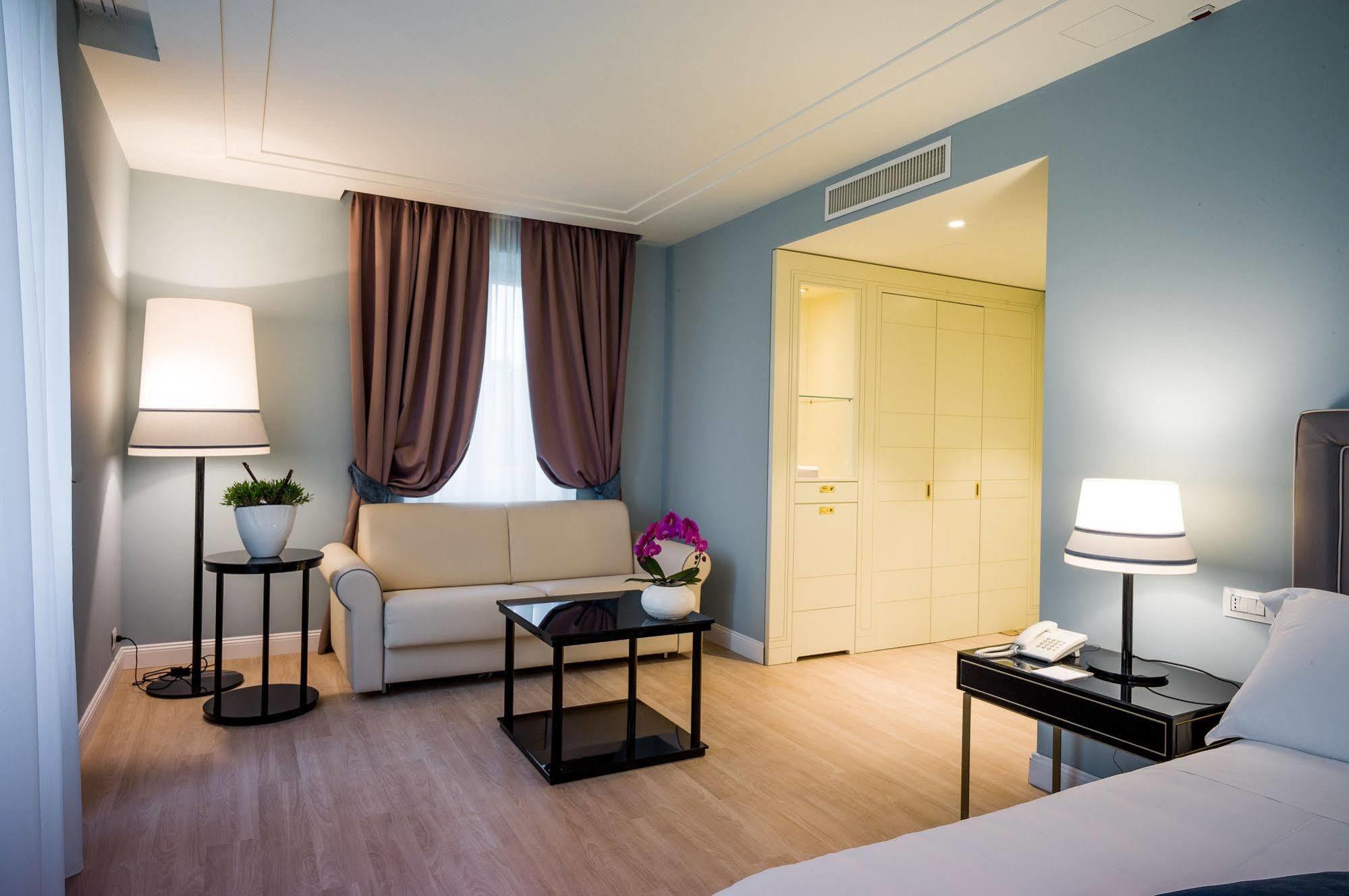 Palace 4* Turín